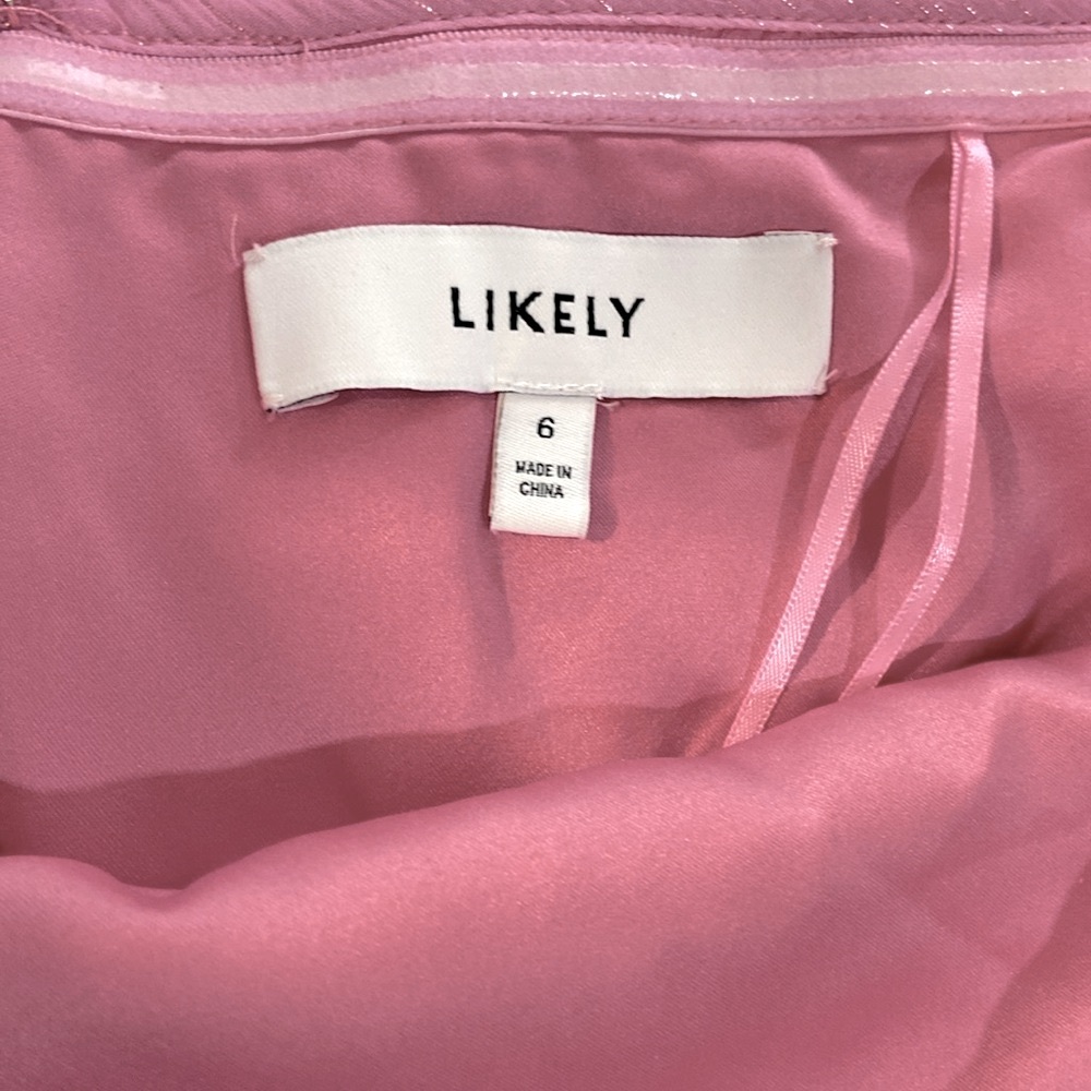 Torena Dress in Pink Sugar
LIKELY Torena Dress in Pink Sugar Size 6 - Picture 4 of 4